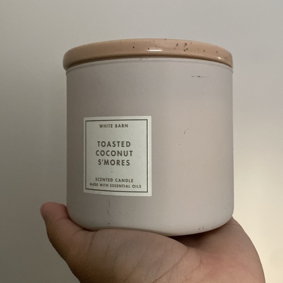 Bath & Body Works + White Barn - Toasted Coconut S'mores Candle - Picture 2 of 5